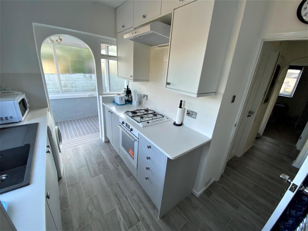 Luxury Suntrap In Private Complex St Leonards Apartment Hastings Exterior foto