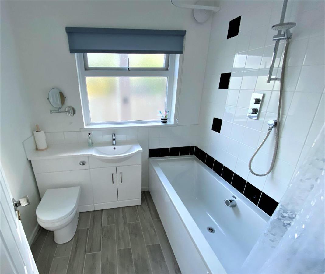 Luxury Suntrap In Private Complex St Leonards Apartment Hastings Exterior foto